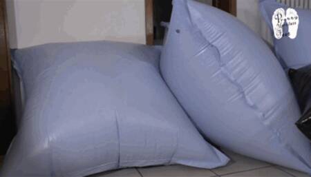 Nine large air pillows