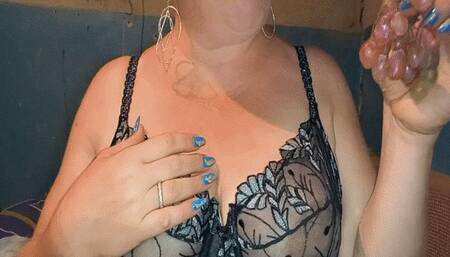 Hiccups in a black bra WMV