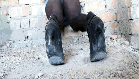 Escaped and stuck MP4 (1920x1080) FHD