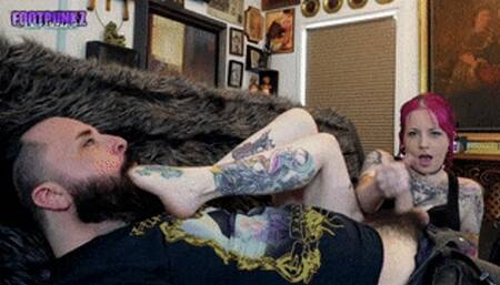 Goth Babe Sweaty Size 3 Foot Smelling Handjob After Concert - Part 2
