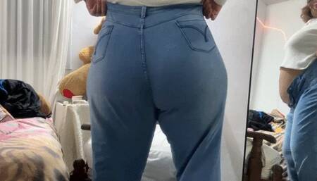 Elize BBW Farts In Jeans! (Big Bubbly Wet Farts!)