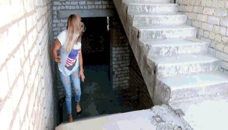 Unsuccessful escape and getting stuck WMV (1920x1080) FHD