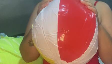 Sensually inflating beach ball 51cm