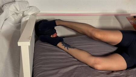 Lick my sweaty nylon feet while i'm reading and also suck my foot and toes