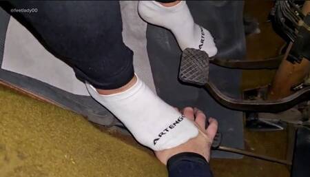 Crushing hand on pedal