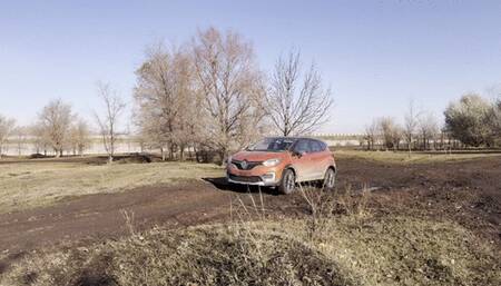 IRINA LEGGINGS SNEAKERS STUCK IN THE MUD_4K PRO RES HDR__