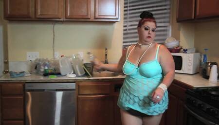 The Domesticated Diva + Domme