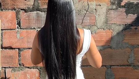 brush my wet hair in the sun, until it dries