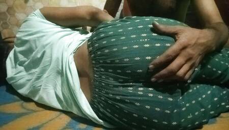 Indian Village Bhabhi Ne Kitchen Me Devar Se Gand Marvai