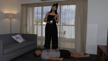 Japanese Model Riho Foot Domination