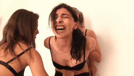 Margherita, Katia e Eleonore : lo stomaco più sfondato - Margherita, Katia and Eleonore: the stomach more burst ( BODY BUSTING )