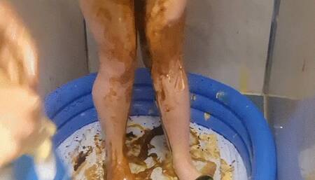 Food fight Sploshing