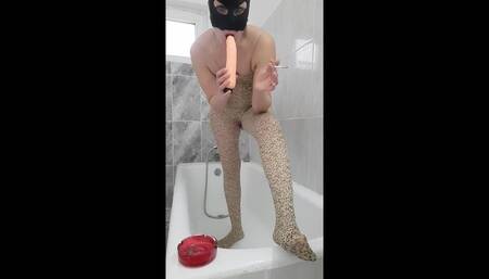 Dirtywife dildo play in her leopard catsuit