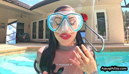 Aquaphilias- Ashlynn Taylor- Her First SCUBA Lesson
