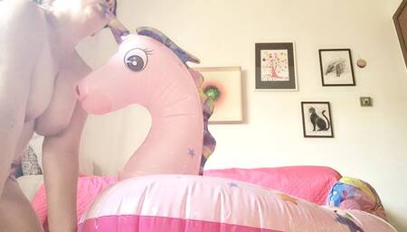 Big flamingo to inflate 1080HD