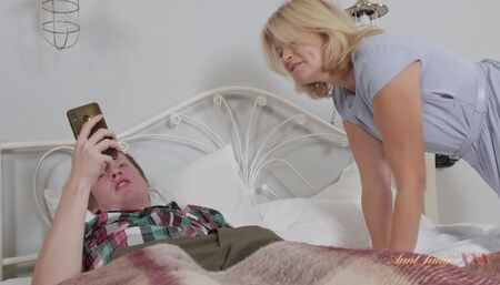Aunt Judy's XXX - 55yo Big Bottom Step-Aunt Diana catches her Step-Nephew masturbating