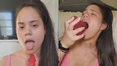Sloppy Dildo Deepthroat