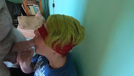 Blindfolded blowjob with cum clean up from her palm