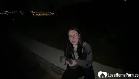 Nerdy babe gets plowed in the park