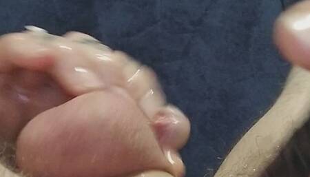 Guy anal plays with him self while masturbating