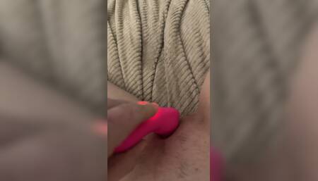Major Clit Stimulation with Sucking Toy to Satisfy Kylie