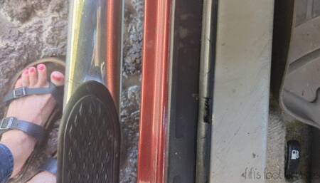 Fifi gets her SUV stuck in mud then gets her Birkenstocks all muddy so she gets back in and aggressively frustratedly stomps all over the pedals *new*