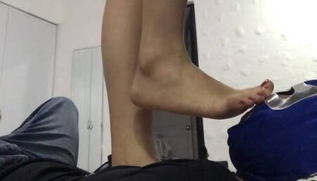 FOOTWORSHIP - BEFORE GOING TO BED MY SLAVE WANTED TO WORSHIP MY FEET - PRINCESS VIOLET