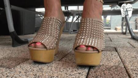 Cars under Giantess Lady B