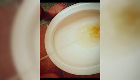 Daddy Pisses!! Fills Toilet with Cloudy Piss. Are You Next?