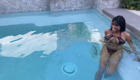 Ember Snow- WETTER THAN EVER Pool Fuck w Milana Ricci