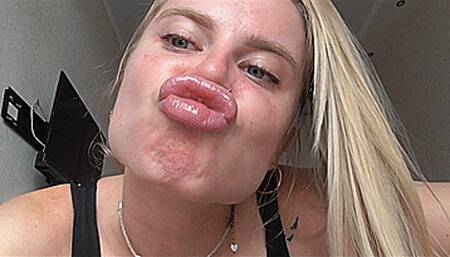 Sweet delicious juicy lips with kisses and gloss! MP4