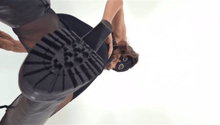 Trampling your face before going out - with you!