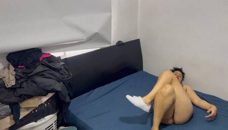 4K High school bitch wearing keds shoes get massive creampie