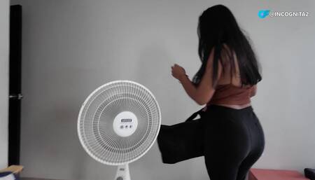 I Quickly Fuck My Friend Before She Leaves