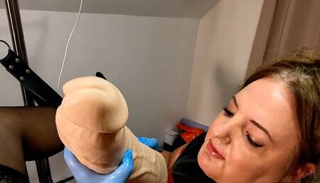 Hugh John Thomas Toy and it's very Huge dose sult hole, take it?