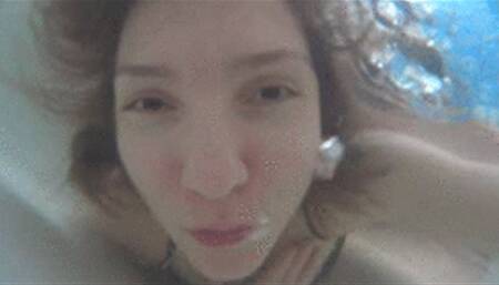 UNDERWATER CLOSEUP 19 B