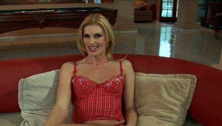 THIS MILF LOVES GETTING HER HOLES FUCKED BY A BIG COCK