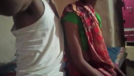 Indian Desi Bhabhi and Hot Boy Sexy Video.