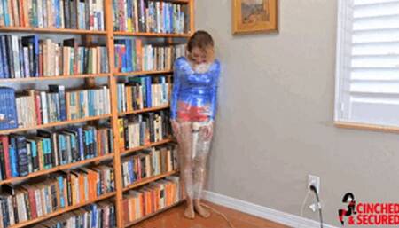 UltraGirl Alba Zevon is Caught and Vibed by the Collectrix!! (WMV Format)
