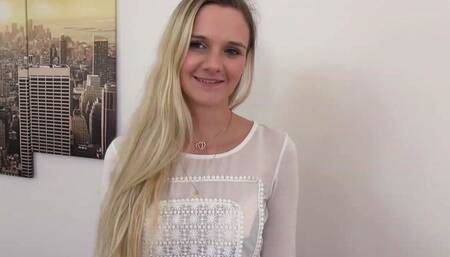 132 - 1 Babe fucks for cumshot