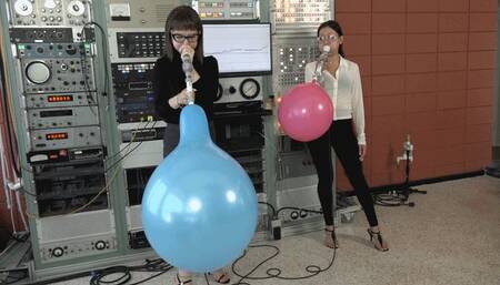 Mia and Raven Help Each Other Through Their First Blow-to-Burst Experiment (MP4 - 1080p)