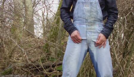 In meine Latzhose gepisst