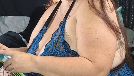 Nicki Pie Smoking VS 120 in lingerie