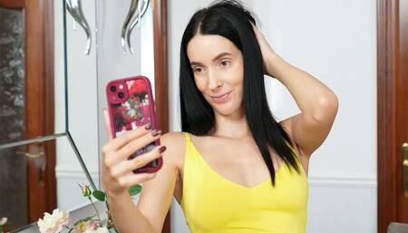 Amatory Jasmine Jayne at straight hair dirt