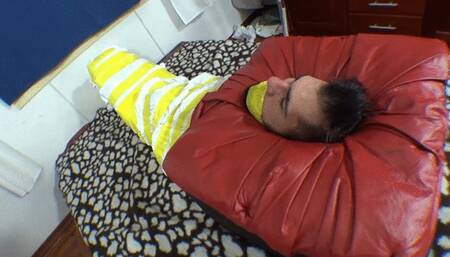 HORNY BRUNETTE FARTING AND SQUIRTING IN THE FACE OF THE IDIOT SLAVE BY VICTORIA DIAS AND DANIEL SANTIAGO CAM BY ROSA FULL HD