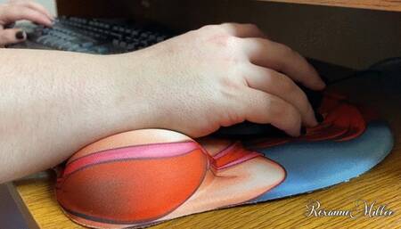 Wifey finds hubby's porn