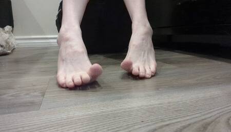 College Girl Feet Smash 2 Cake Pops Flat