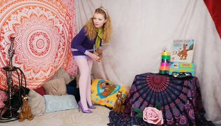 Scarlett Foxett is Danger Prone Daphne