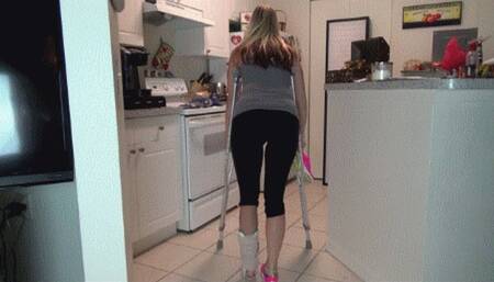 VIDEO VAULT: Vicky sprains her ankle-1080p