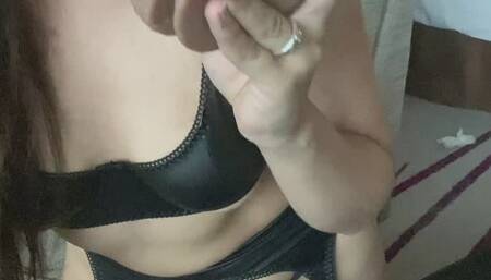 SELFPLAYING 24 CM DILDO HIGHEELS